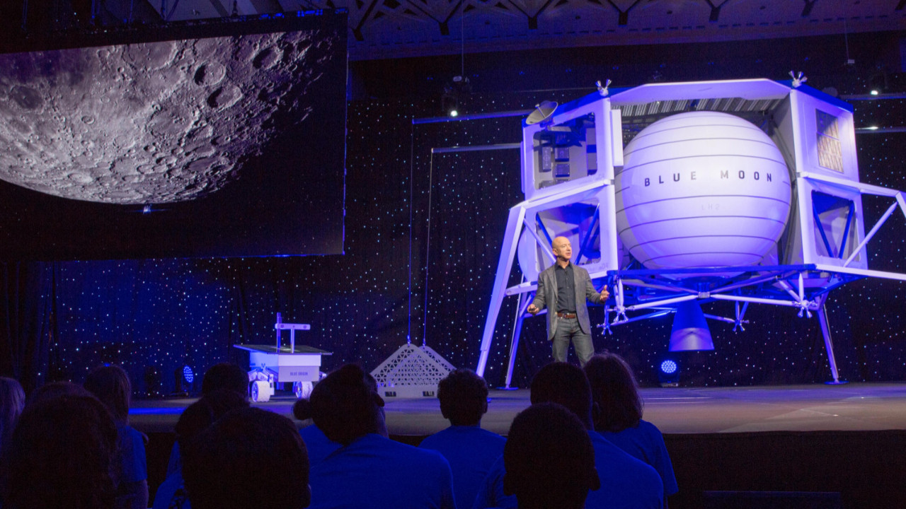 Blue Origin, test sırasında bir roket motorunun neden patladığını araştırıyor