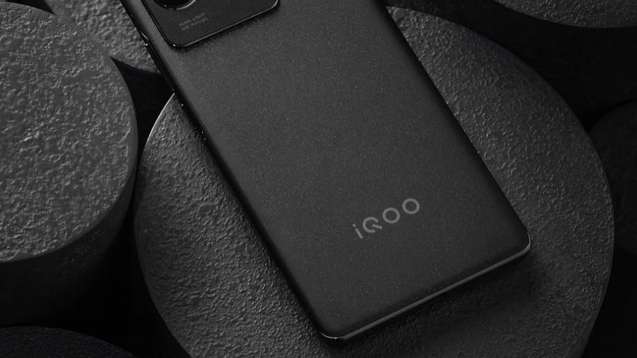 iQOO 12'nin kamera yapısına ait yeni bilgiler gelmeye devam ediyor