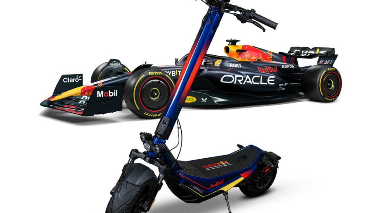 Red Bull Racing'ten elektrikli Scooter: RS 1200 AT