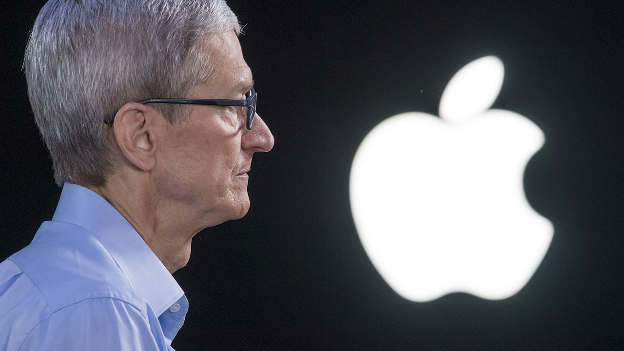 Rekor iPhone ve hizmet satışlarına karşın Apple'ın geliri tekrar düştü