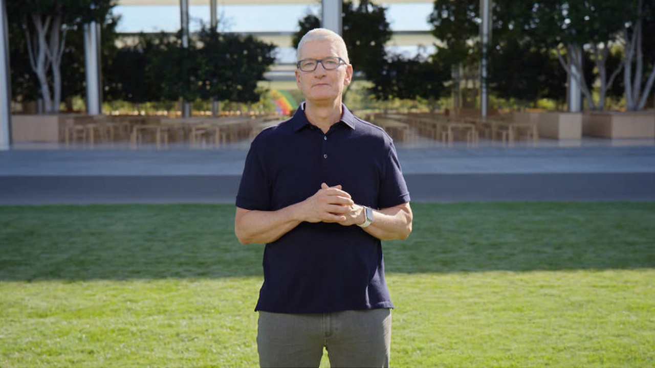 Tim Cook açıkladı: Apple'da çalışmak için diplomaya gereksiniminiz yok!