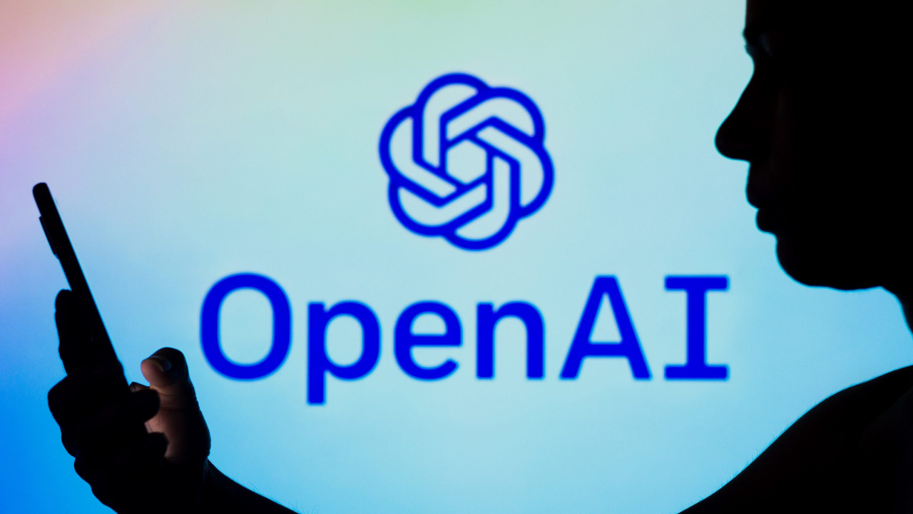 Yeni OpenAI CEO'su birinci açıklamasında şirketi yerden yere vurdu!
